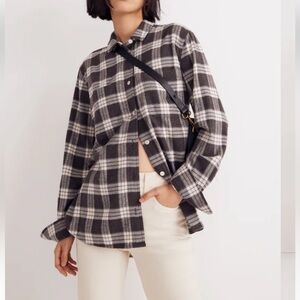 Madewell  flap pocket, oversized ex-boyfriend shirt in Size L